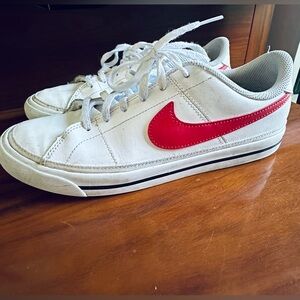 Nike blazers low 6.5 shoes